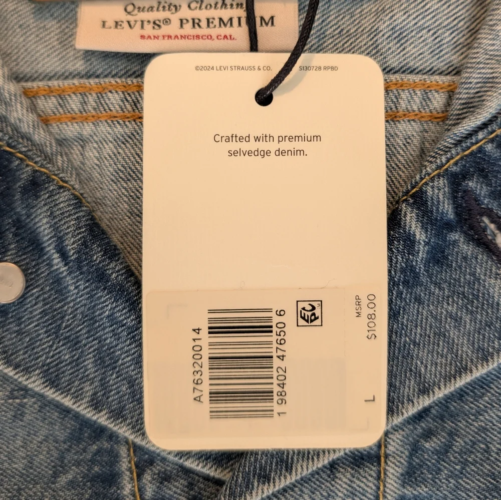 Levi's Washed Blue Denim Trucker Jacket - Picture 6 of 12